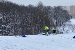 usuwanie_sniegu_z_dachu_lodowisko